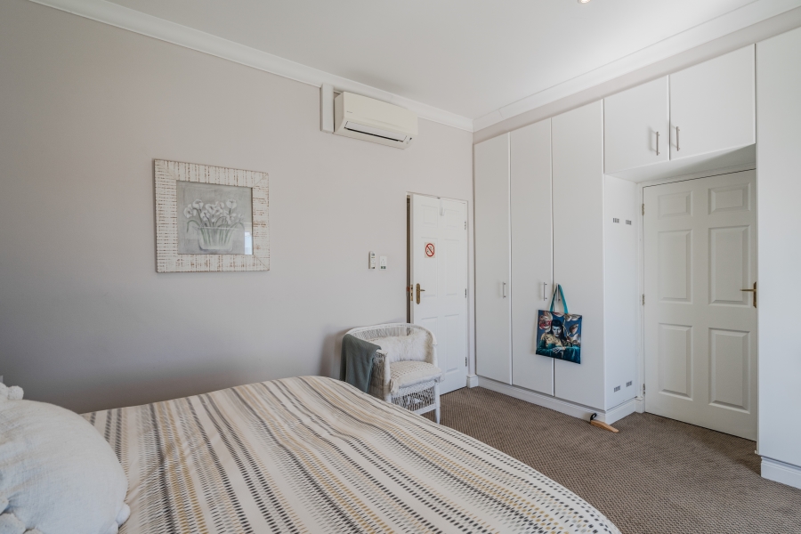 4 Bedroom Property for Sale in Simons Kloof Western Cape